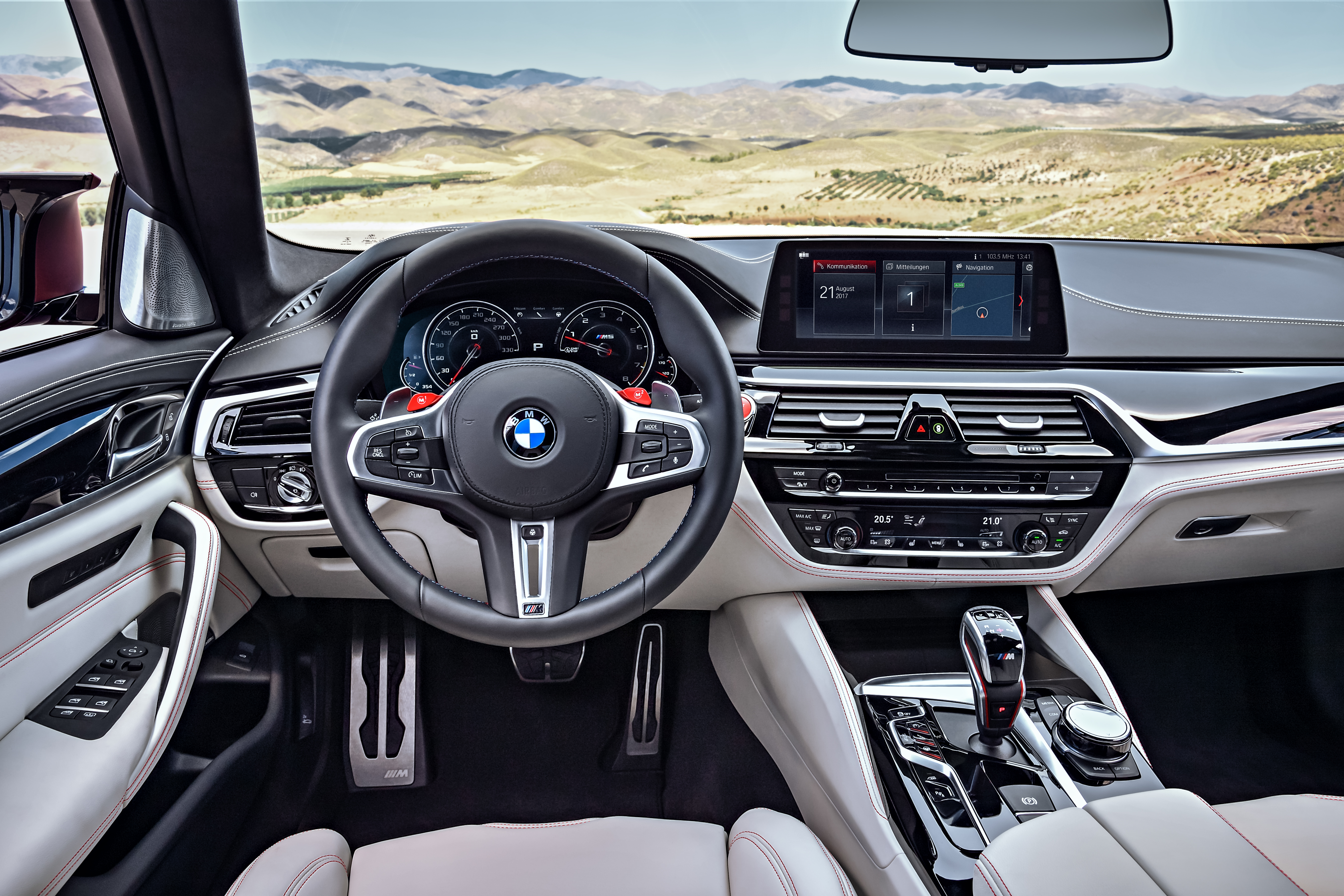BMW M5 2018 xDrive