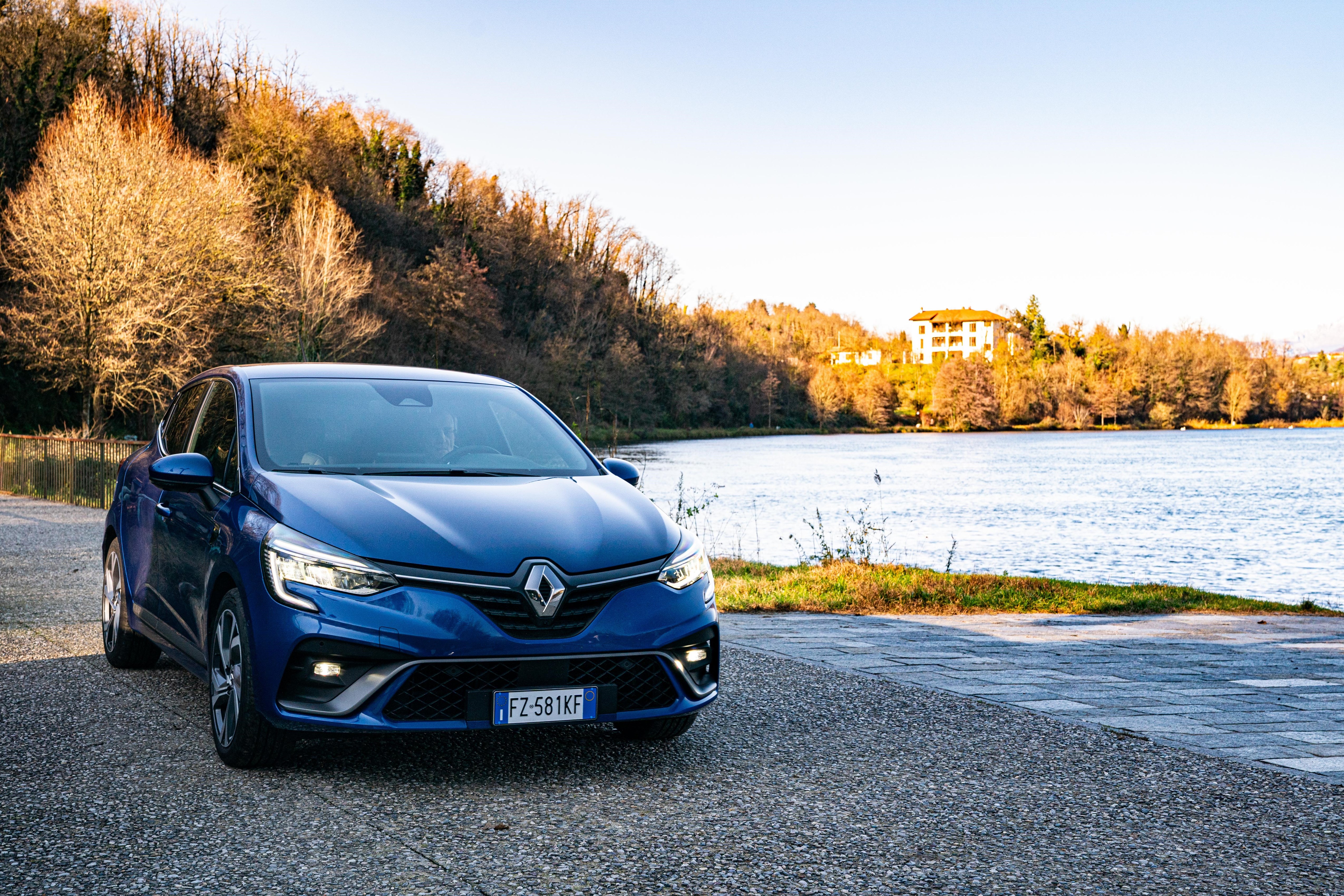 Nuova Renault Clio: la democratizzazione della guida autonoma